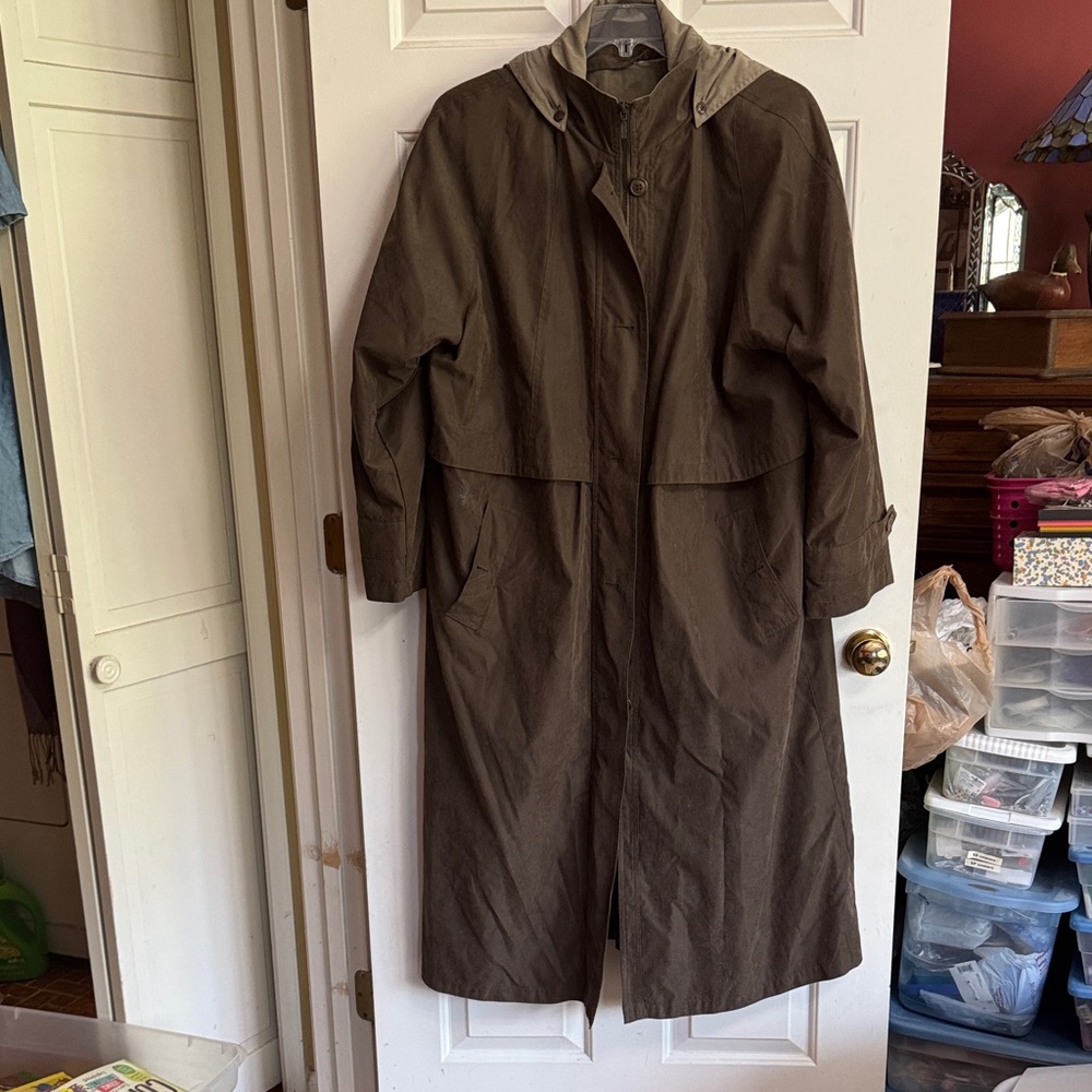 Women’s vintage Sue Brett Brown Hooded Coat